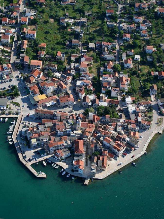 Apartment Plava Plaza Vodice Esterno foto